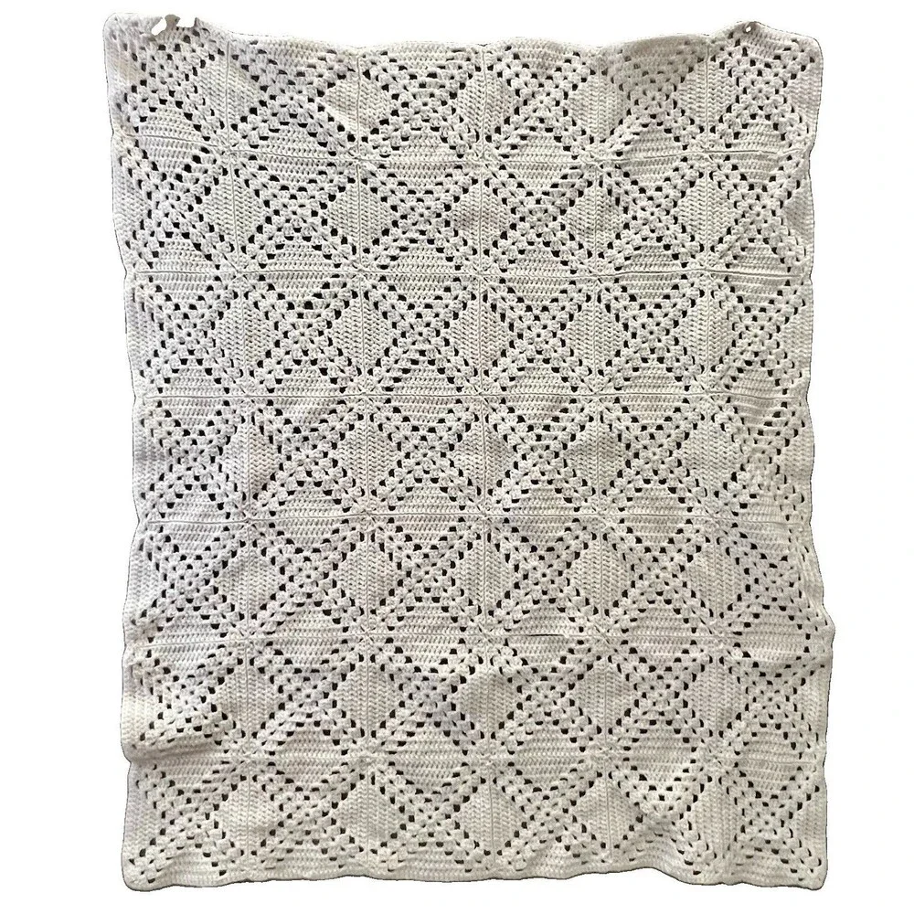 Vtg Beige Afghan Throw Blanket Hand Knitted 48x39 Diamond Pattern Neutral